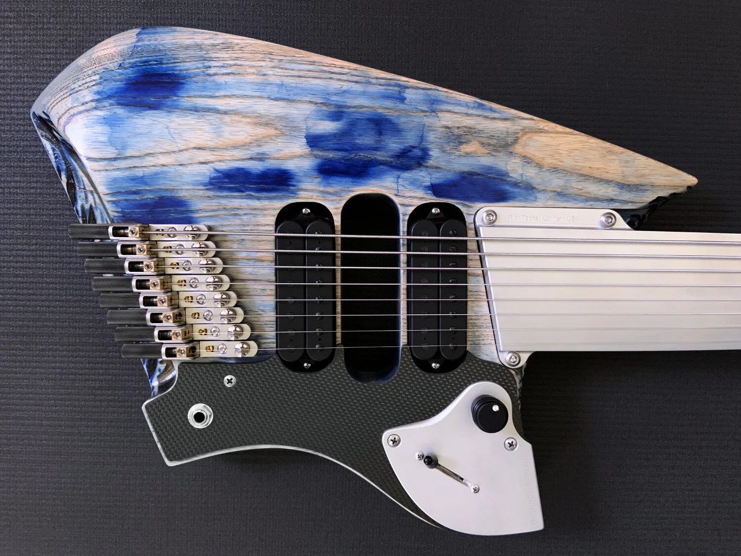ミ*ン様 GUITARHYTHM Ⅷ Harley Benton just dropped an 8-string for southpaw players that
